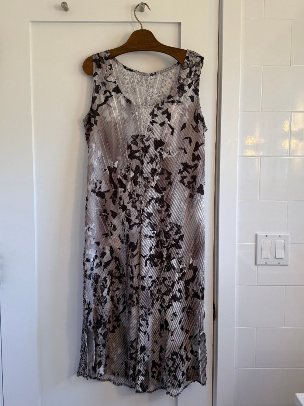 Gorgeous Babette Crinkle Pleat Midi Dress Sleeveless Size XL